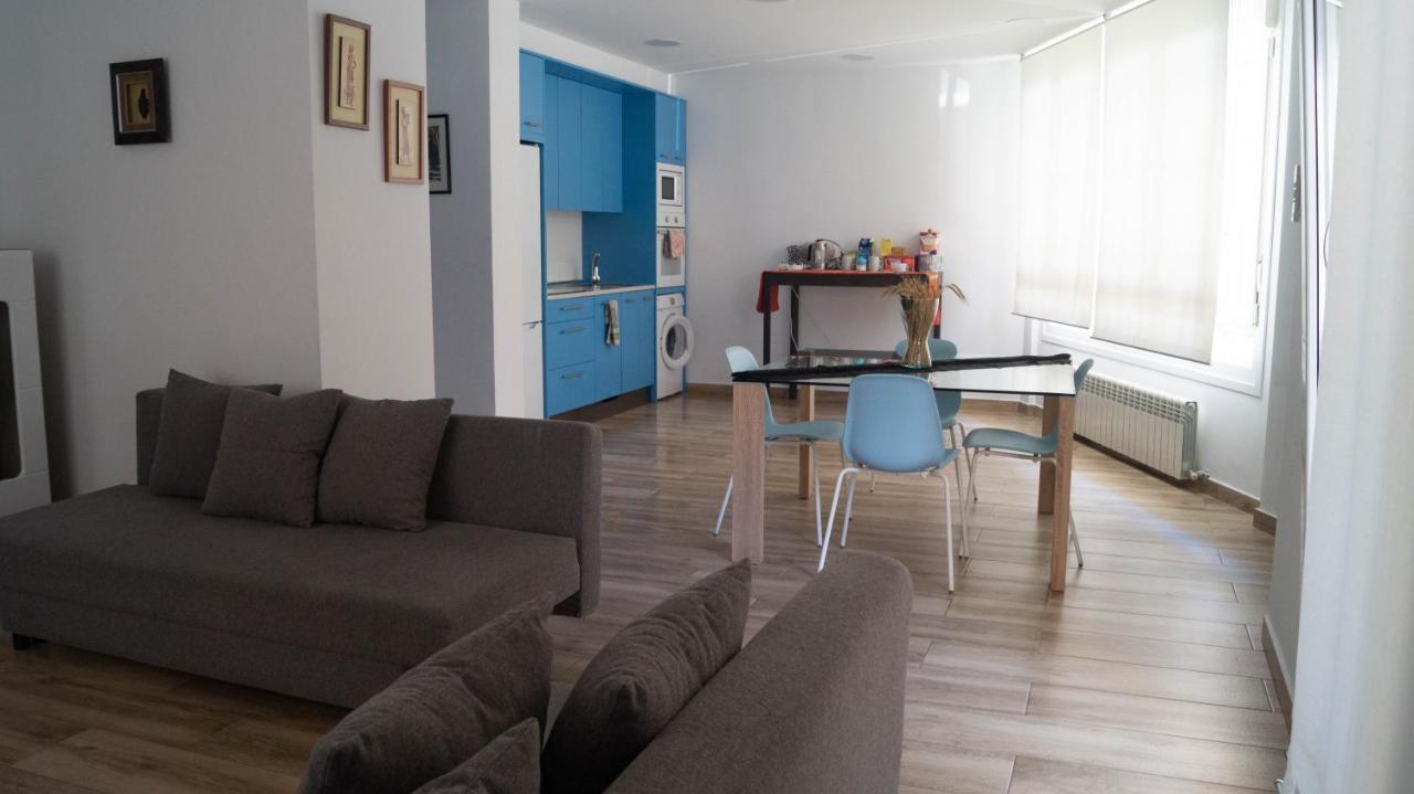 Zaragoza Y Sus 2 Catedrales Apartment Luaran gambar