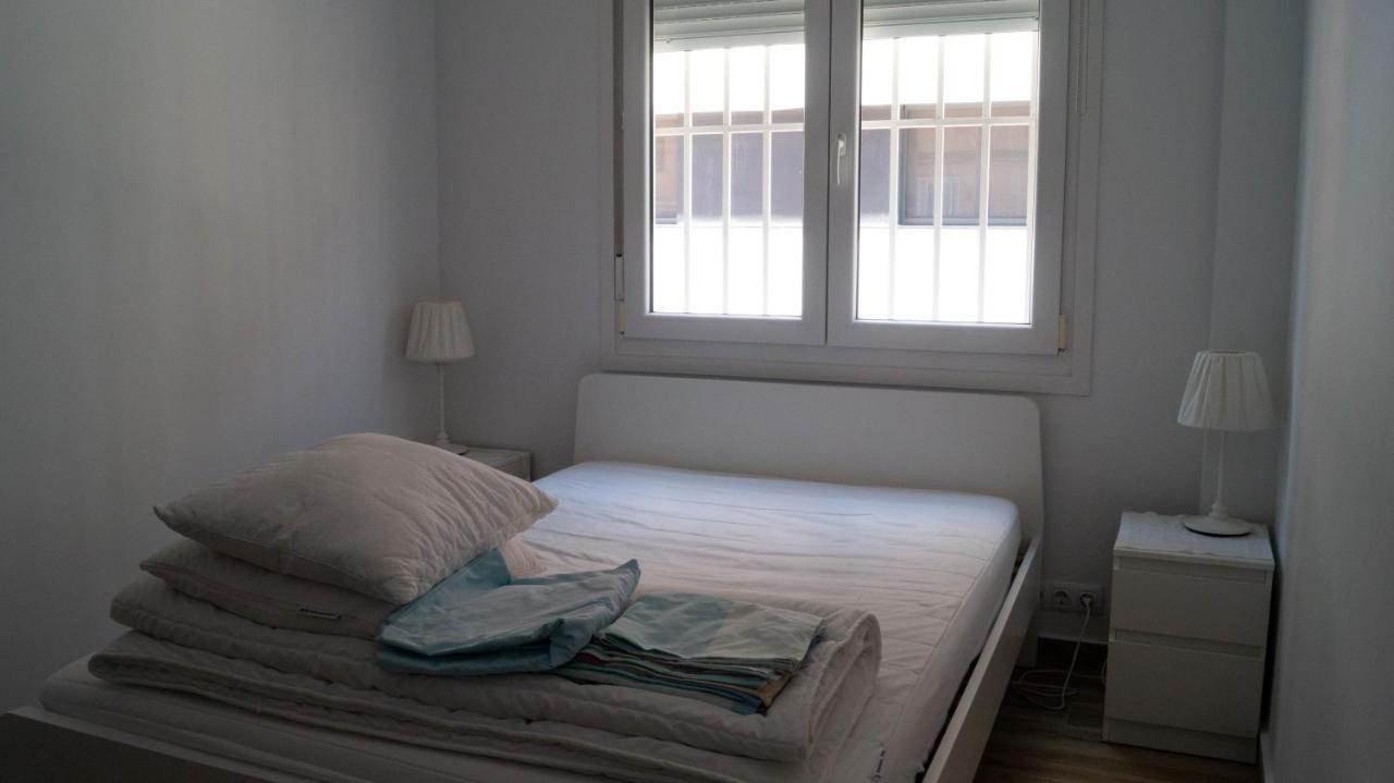 Zaragoza Y Sus 2 Catedrales Apartment Luaran gambar